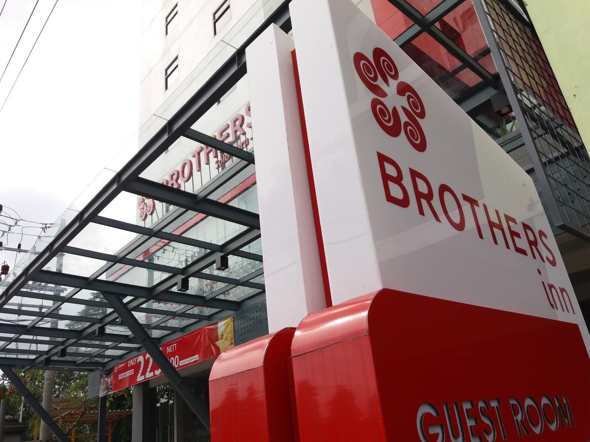 Brothers Inn Sukoharjo Екстер'єр фото