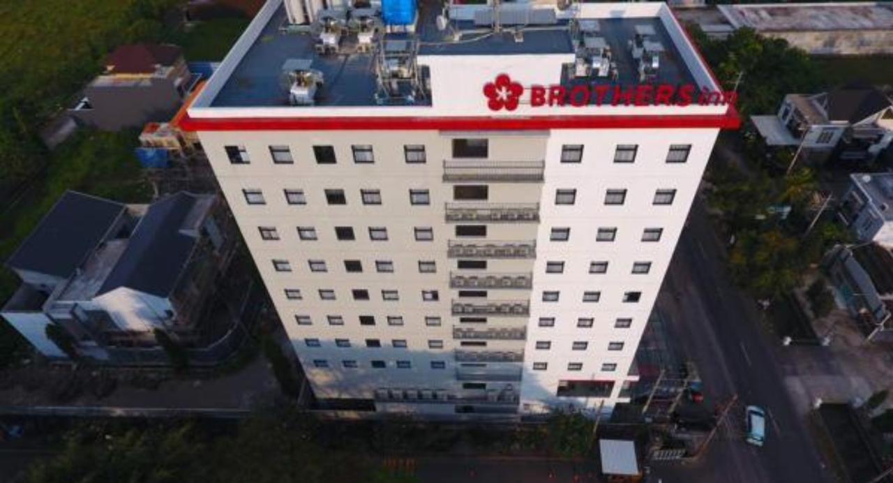 Brothers Inn Sukoharjo Екстер'єр фото