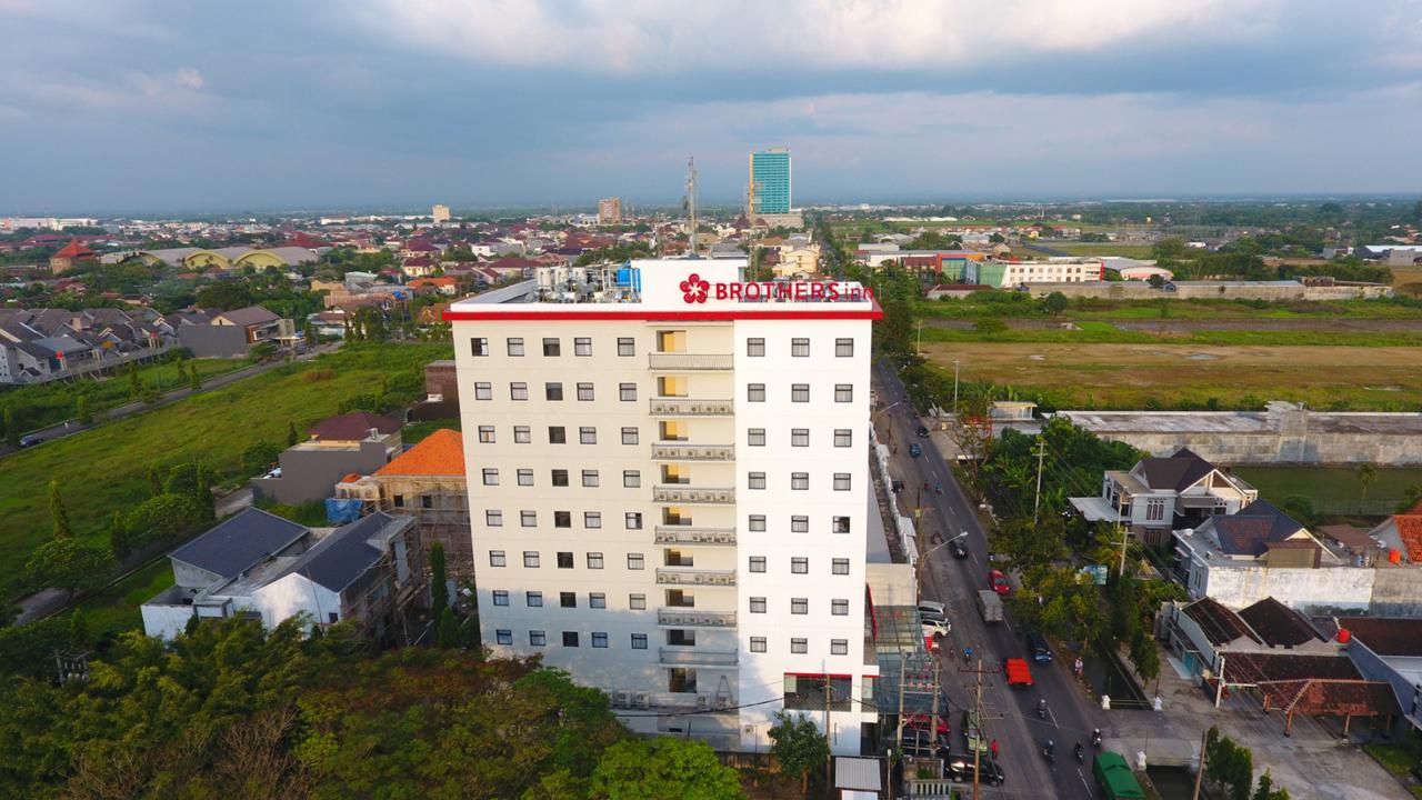 Brothers Inn Sukoharjo Екстер'єр фото