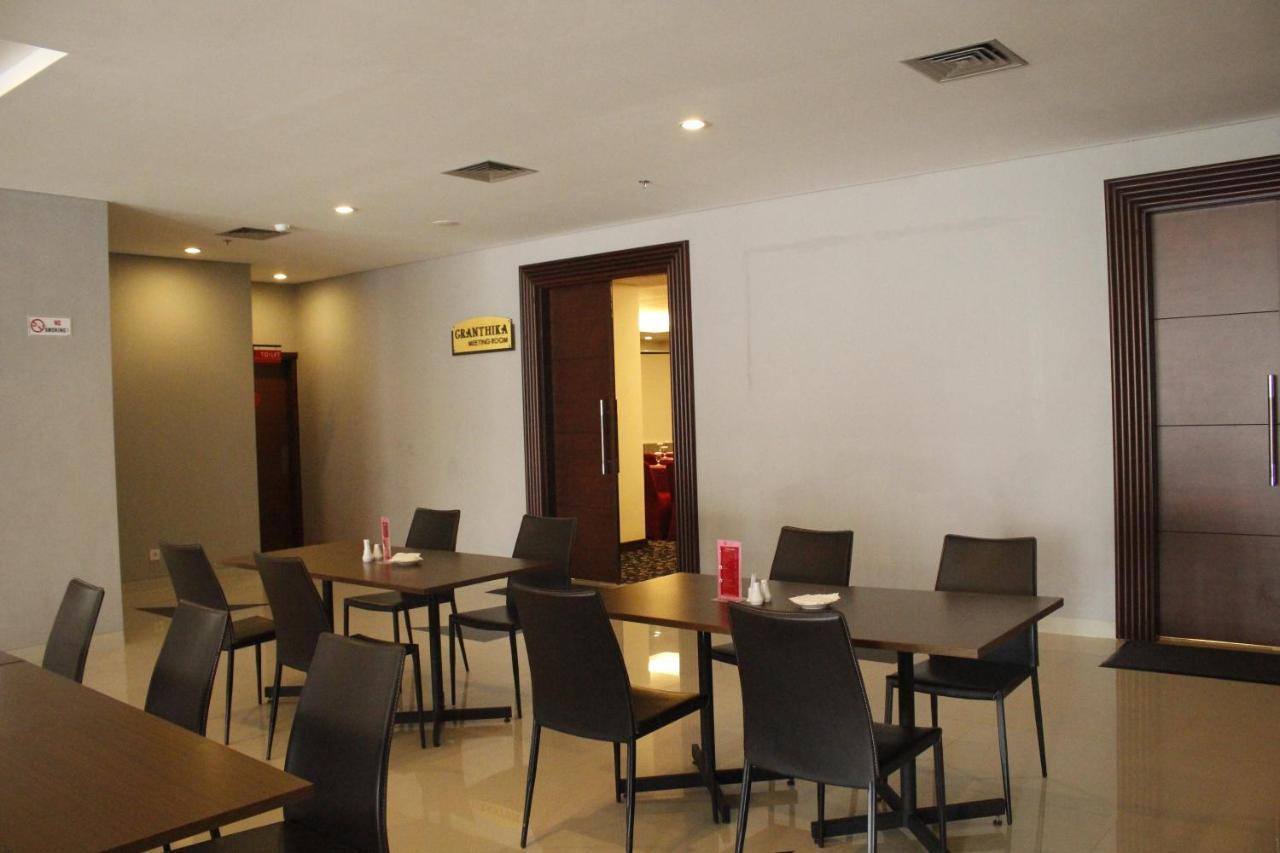 Brothers Inn Sukoharjo Екстер'єр фото